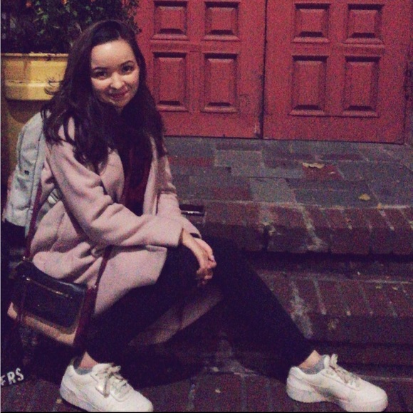 Meet Your Posher - Kara! - Picture 2 of 5